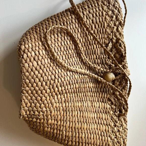 Handwoven Bag - Picture 5 of 6